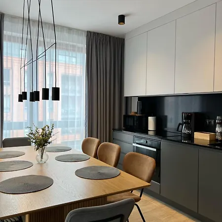 Lts Rent Luxury & Comfortable Lakowa Apartment *